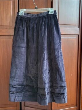 Intuitions Vintage Women’s Purple
 Velvet Midi Skirt